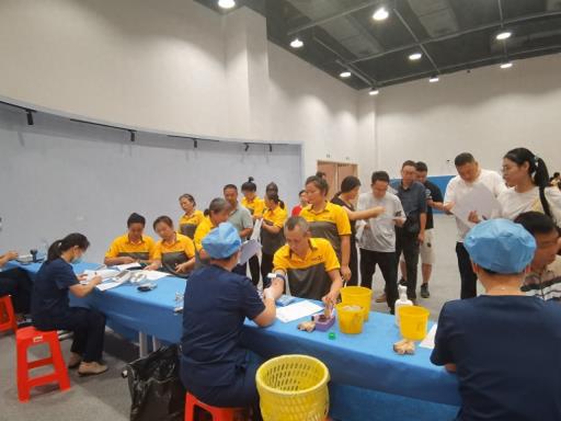 广东省珠海市总工会开展“送健康体检”暨义诊活动
