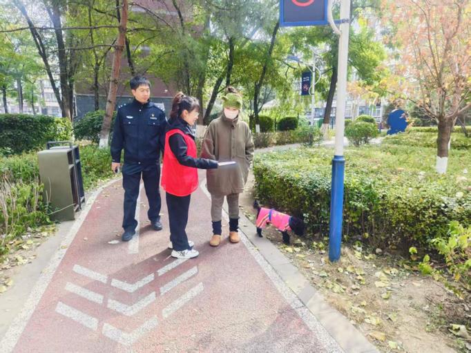 大东区上园街道新华社区开展文明养犬主题宣传活动