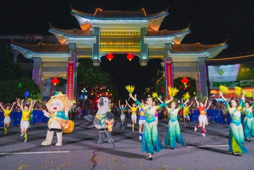 《鹅趣稻马》实力圈粉，高明元素精彩亮相佛山秋色活动