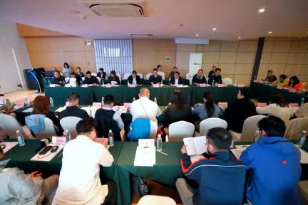 广黔十二载 共绘振兴篇 2025年“粤港澳大湾区 媒体黔南行”主题宣传报道活动座谈交流会在匀