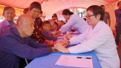 贵港市港北区中里乡举办第八届重阳敬老节活动