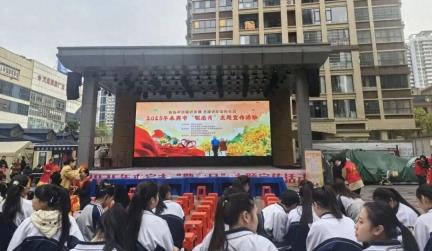 检护桑榆暖，情满敬老月——来宾市人民检察院开展“敬老月”法治宣传活动