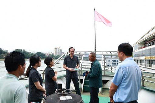 北海海事法院开展“送法进港口”法治宣传活动